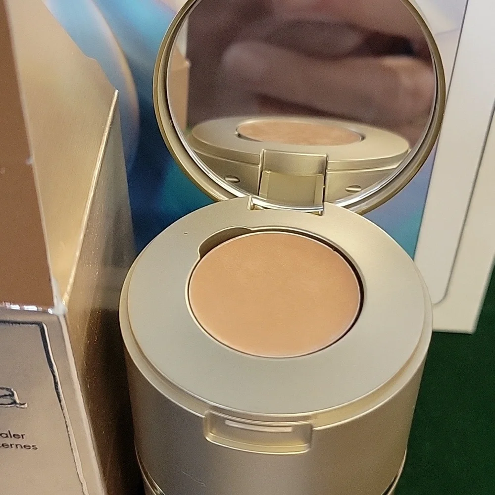 Stila Stay All Day Foundation & Concealer New - Golden 10
